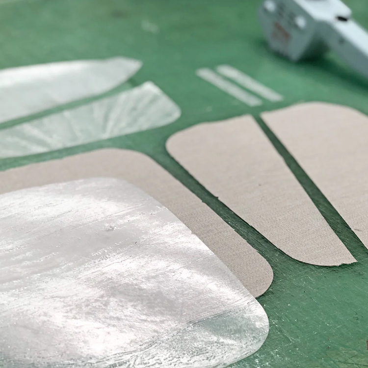 品質工程：圧着・裁断・縫製 3（アップサイクル）